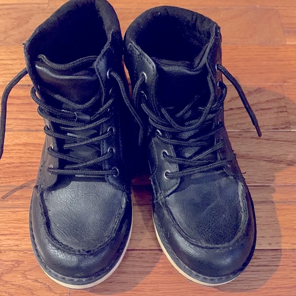 Old Navy Boots - Picture 2 of 4